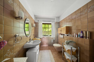Badezimmer EG