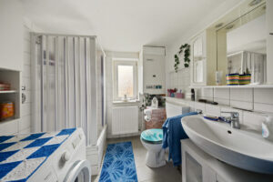 Badezimmer Wohnung 2