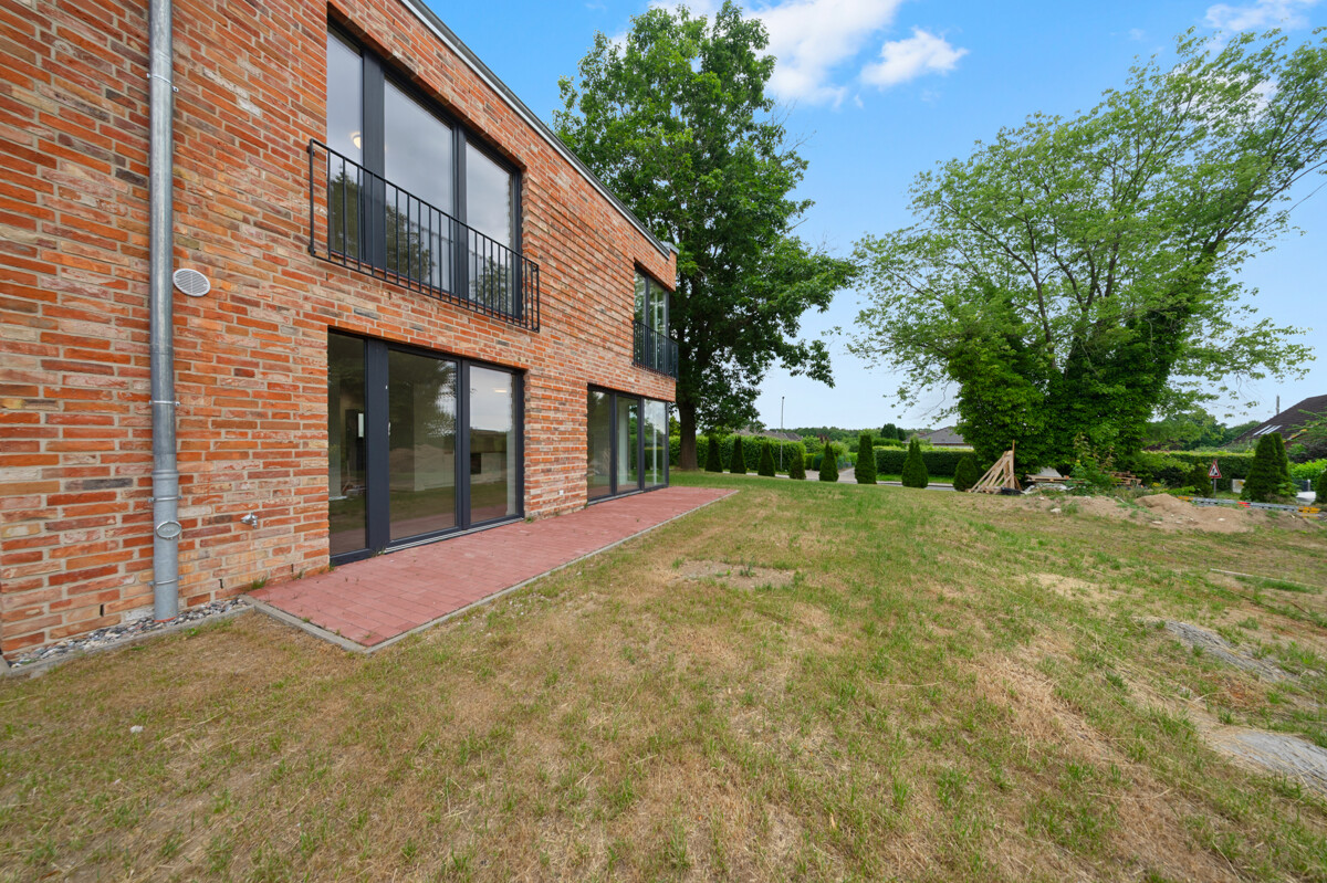 Terrasse und Garten