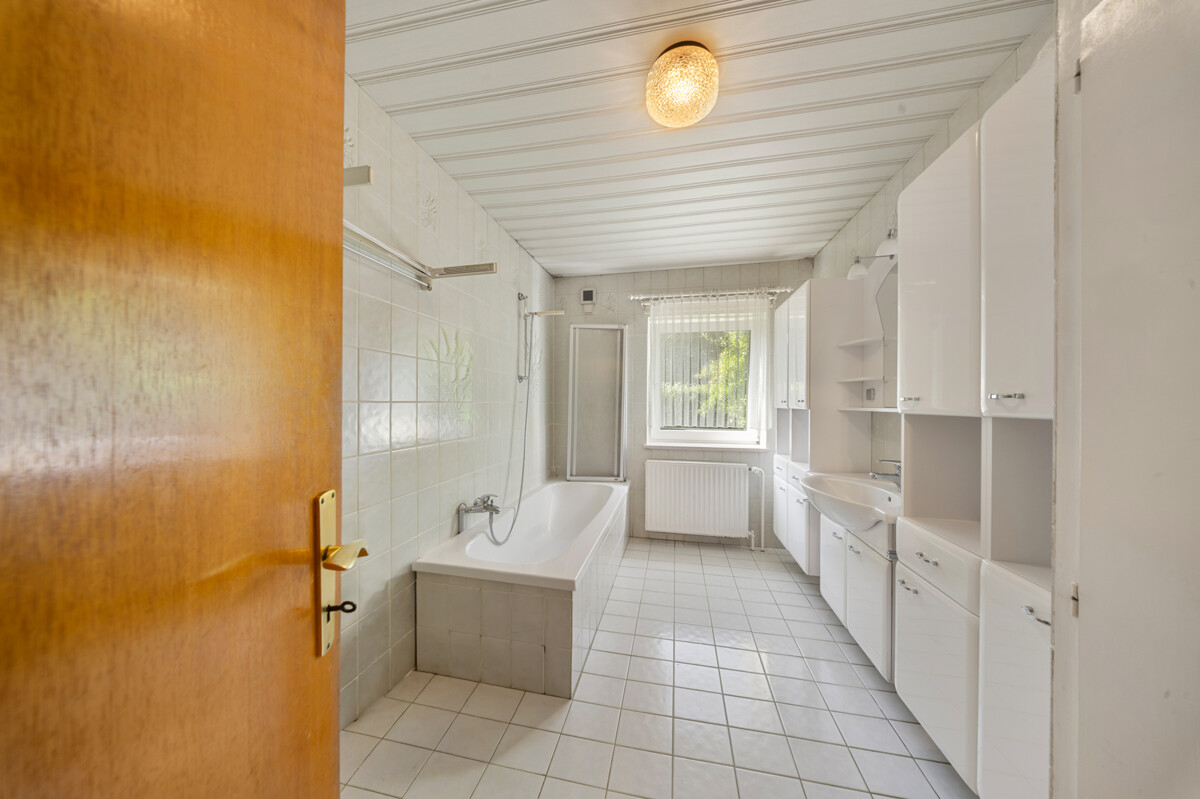 Badezimmer EG
