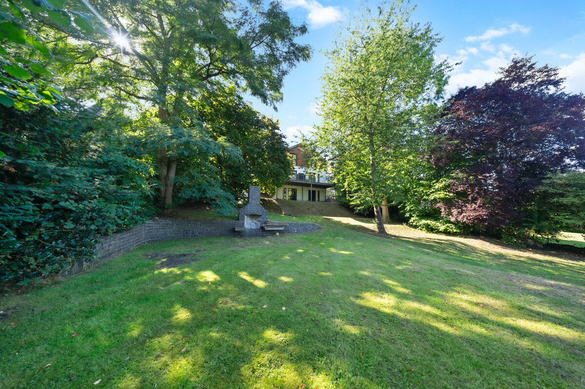 18 - Garten mit Blick zum Haus