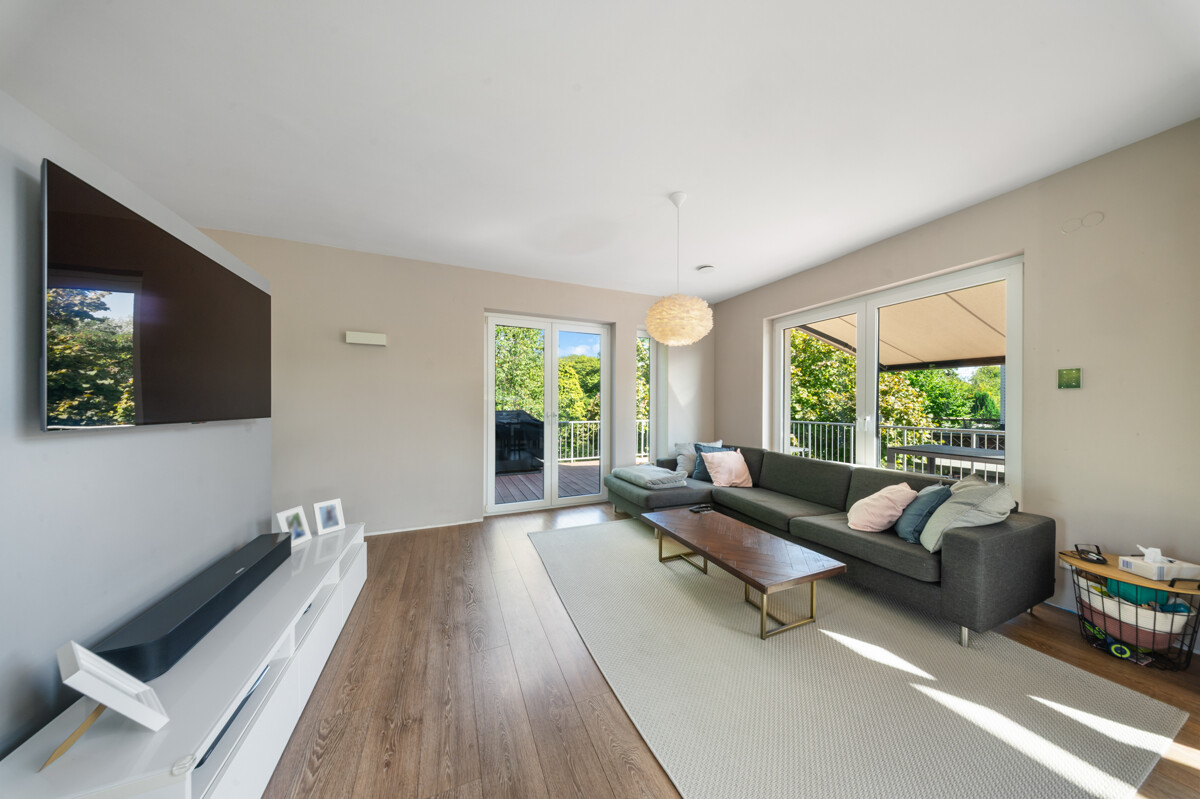 41 - Wohnzimmer mit Terrassenzugang